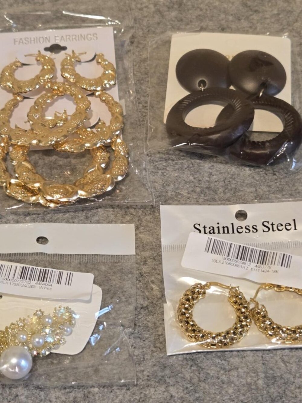 A Variety of 6 Pair of Earrings Custom Jewelry
